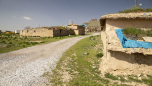 Hliněné vesnice a nekonečné roviny, viz úvodní fotografie, jsou k vidění na trase mezi městy Konya, Eregli, Adana